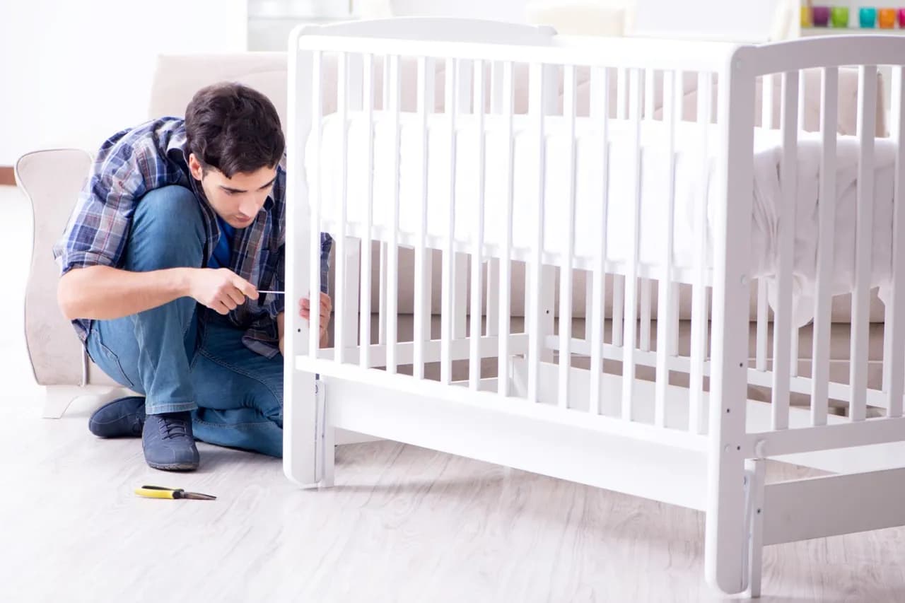 Jak wybrać materac do łóżeczka, aby zapewnić dziecku bezpieczeństwo