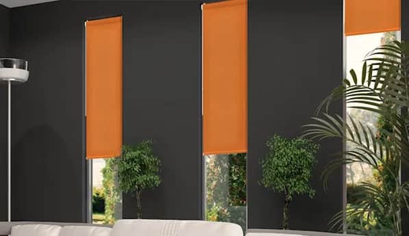 Jakie rolety do sypialni wybrać, aby zapewnić prywatność i komfort