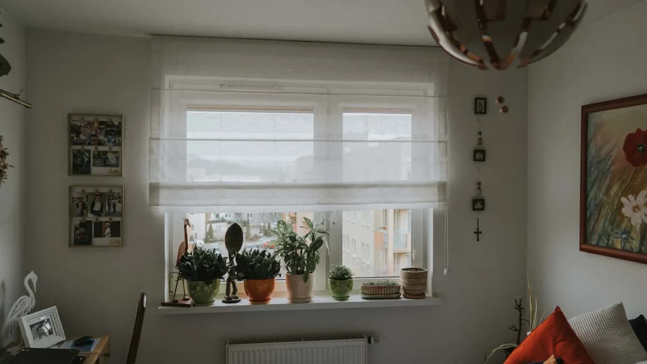 Jak uszyć roletę rzymską z firanki i uniknąć najczęstszych błędów