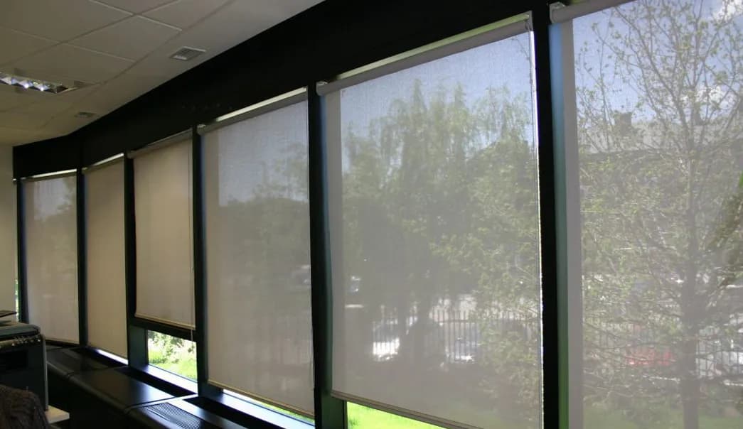 Jak wymierzyć rolety, aby uniknąć błędów i zaoszczędzić czas