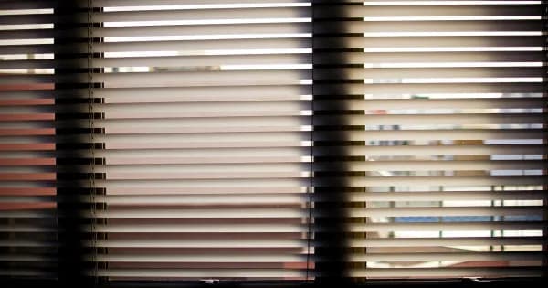 Jak zmierzyć okno do rolet - uniknij błędów przy pomiarach